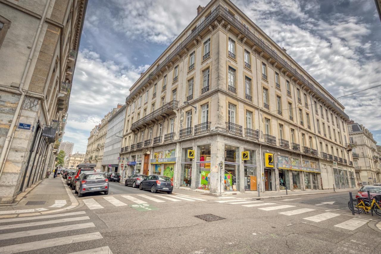 Libertad - Verdun Grenoble Extérieur photo